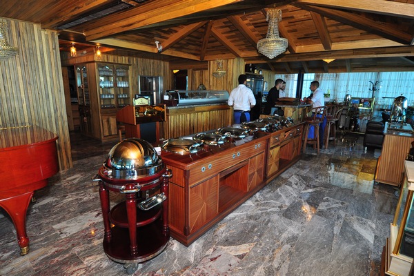 Sunday Buffet at Bay Lodge